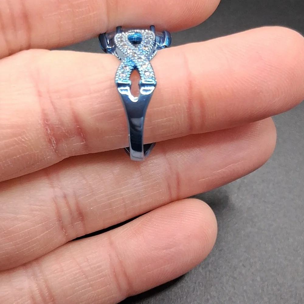 NWT Beautiful Art Deco Boho Blue 7 Sparkly Ring!!